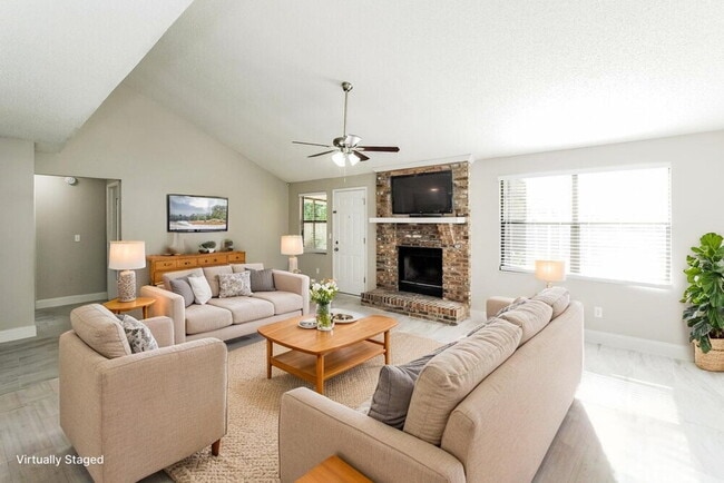 Foto del edificio - 6173 Island Forest Dr