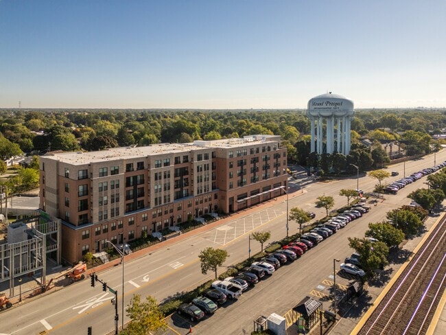 Building Photo - HQ Residences Apartments