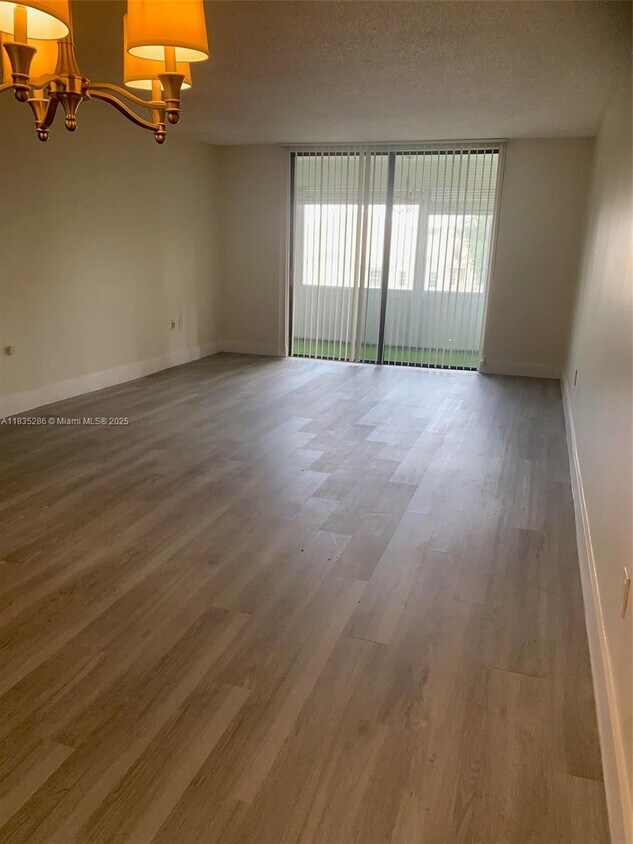 Foto principal - 1830 SW 81st Ave