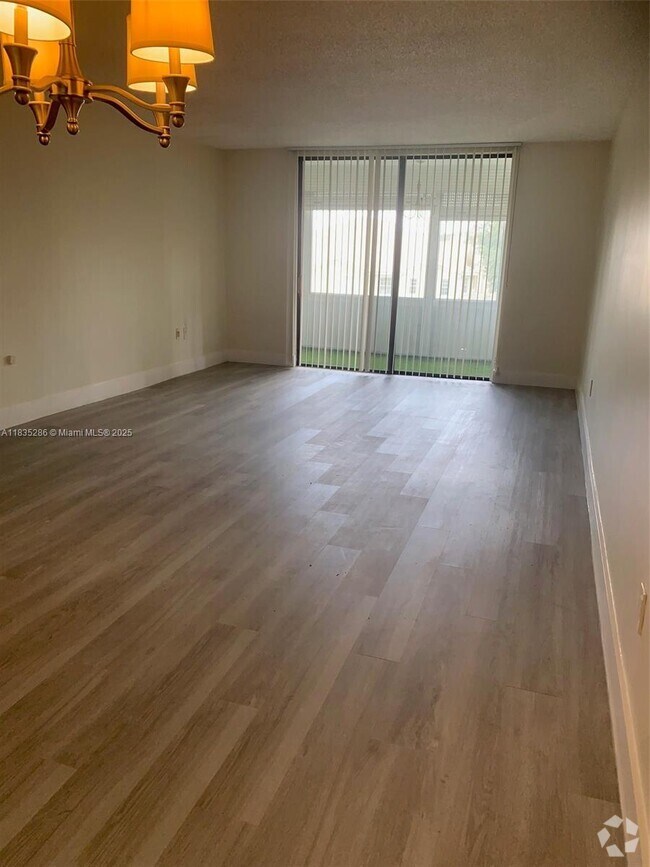 Building Photo - 1830 SW 81st Ave