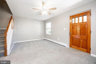 Building Photo - 561 A St