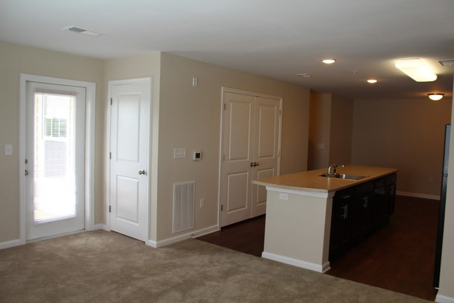 Building Photo - Arbors at Culpeper
