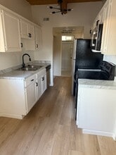 Building Photo - 4437-4439 Vista Del Monte Ave