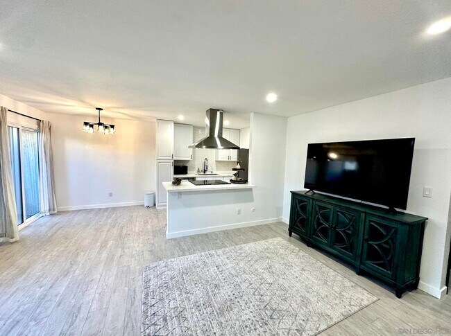 Foto del edificio - 9556 Carroll Canyon Rd