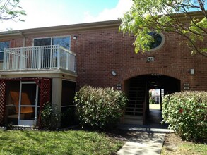 Building Photo - 2423 Branch Way