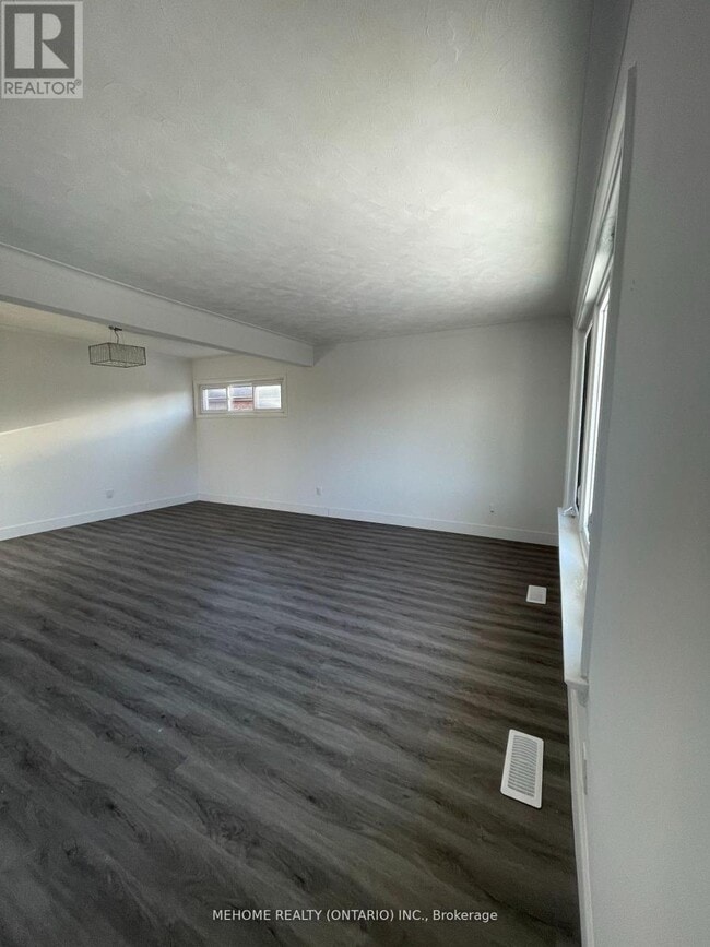 Building Photo - 83 Cornwallis Dr