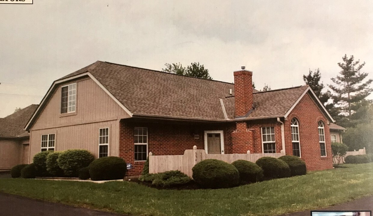 554 Dandy Brush Ln E, Gahanna, OH 43230 Condo for Rent in Gahanna, OH