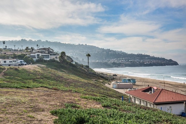 Sea Breeze Apartments At The Beach Redondo Ca Building Photo Sea Breeze Apartments At The Beach