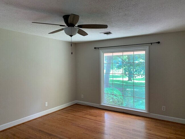 Foto del edificio - Split Foyer Home in Rustburg