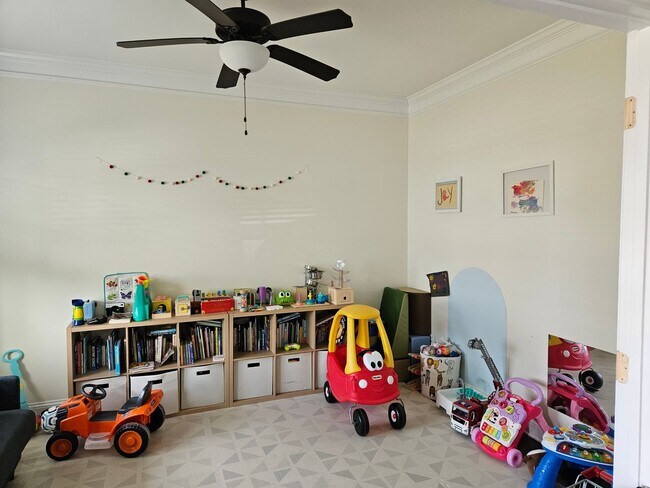 Foto del edificio - 5 Bedroom 3 Bath home in The Preserve at Tidewater Sneads Ferry