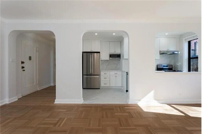 Foto del edificio - 415 Ocean Pkwy