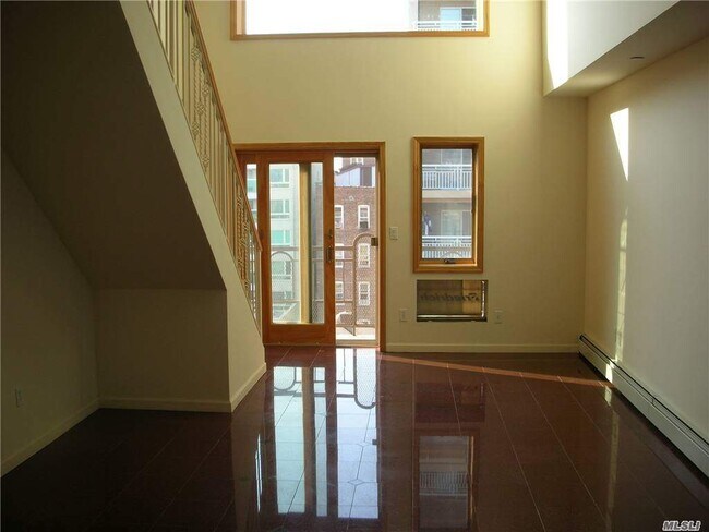 Foto del edificio - 140-26 Cherry Ave