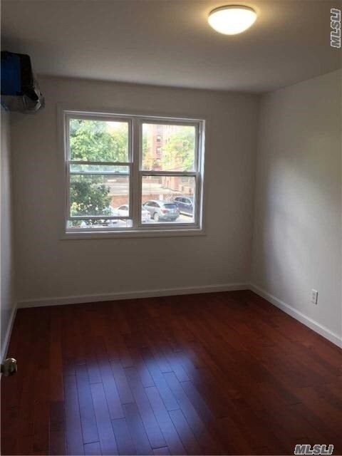 Building Photo - 71-30 Kissena Blvd