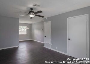 Foto del edificio - 309 Jeanette Dr