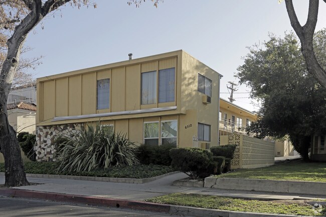 Building Photo - 6512 Pickering Ave