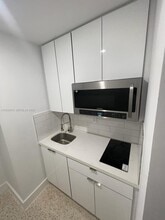 Building Photo - 1010 SW 84th Ave