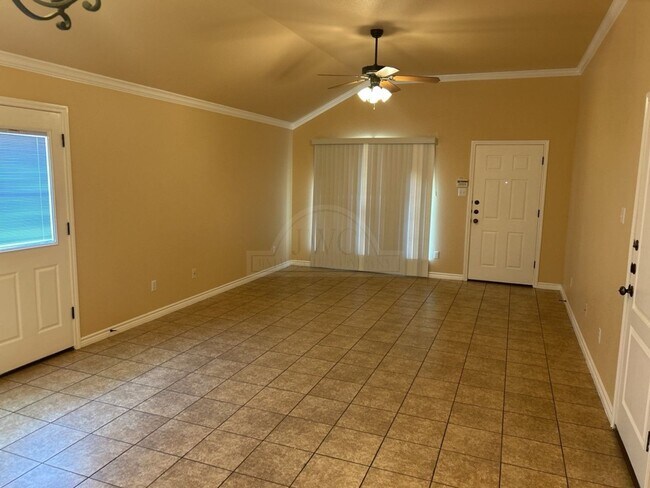 Foto del edificio - 4905 Autumn Valley Dr