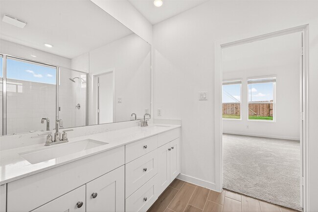 Foto del edificio - 31838 Blossom Ln