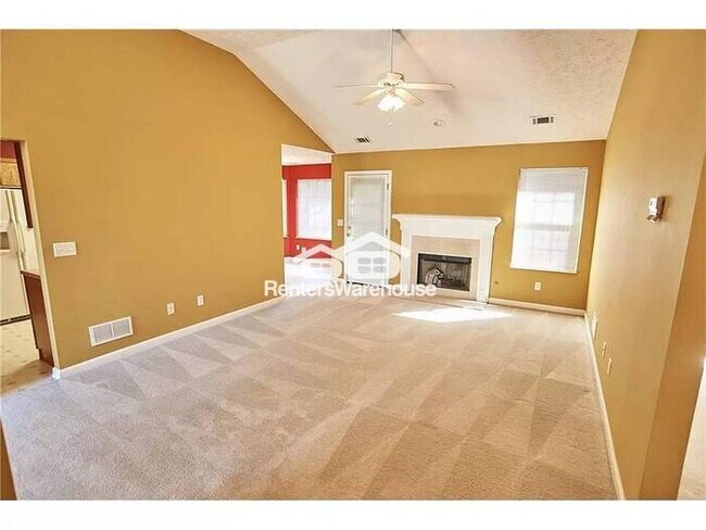 Building Photo - Dacula Stunner - 3 bd x 2bth w/3 Car Garage