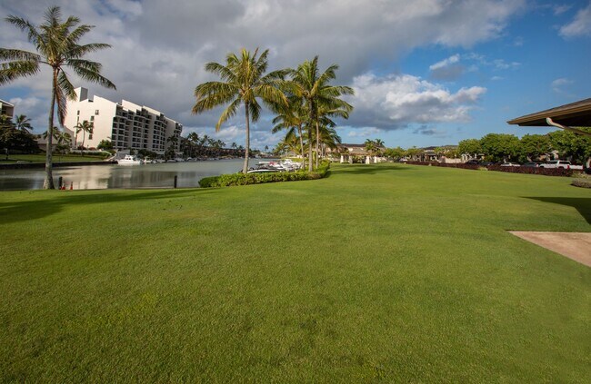 Building Photo - Colony at The Peninsula