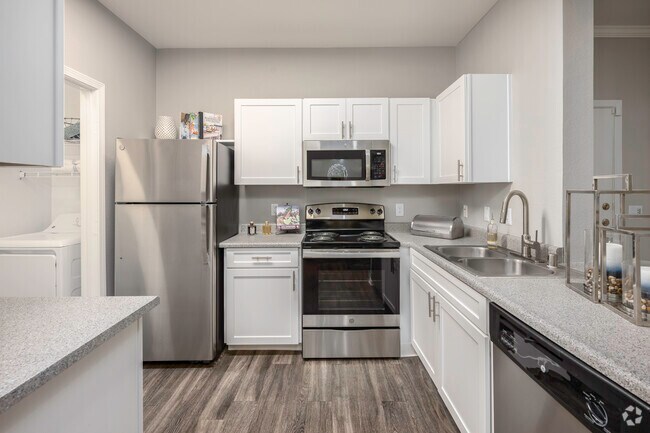 Interior Photo - Miramonte and Trovas