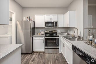 Interior Photo - Miramonte and Trovas