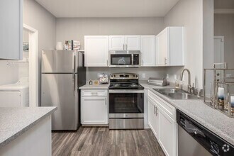 Interior Photo - Miramonte and Trovas