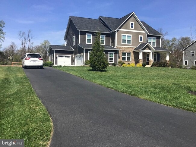 Building Photo - 24903 Dahlia Manor Pl