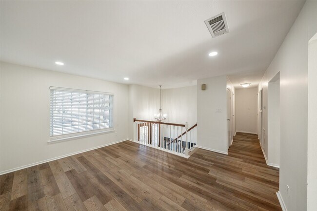 Building Photo - 3018 Sycamore Springs Dr