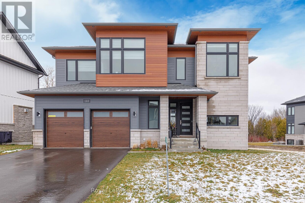 Primary Photo - 144 Springside Cres