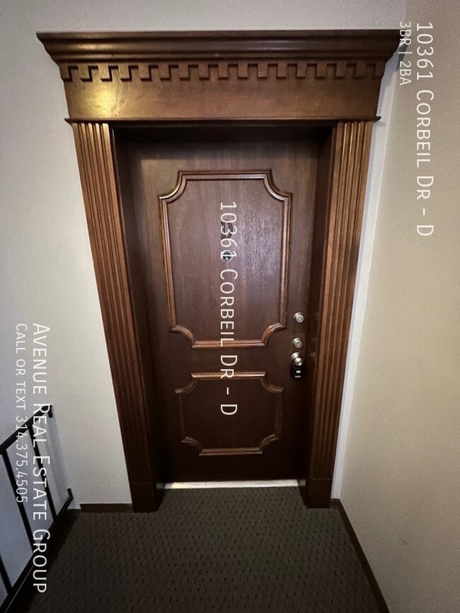 Building Photo - Just Listed! - 10361 Corbeil Dr D - 3-bedr...