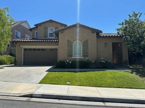 Building Photo - 3510 Sweetgrass Ave