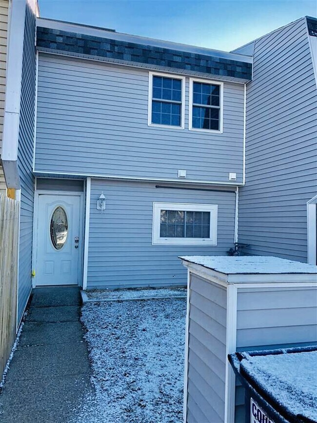 Foto del edificio - 18 Tenandaho Ln