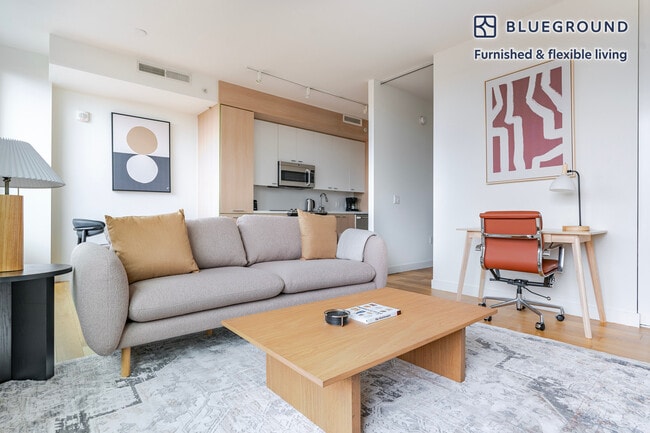 Building Photo - 1212 4th St SE