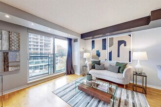 Building Photo - 75 Dalhousie St