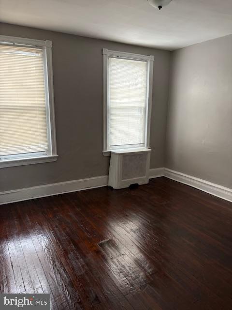 Foto del edificio - 1919 E Monmouth St