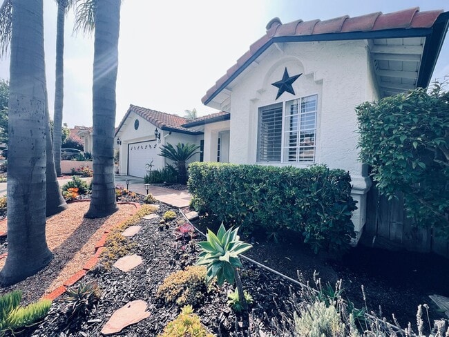 Building Photo - Oceanside Montego Community Two Bed/ Two B...