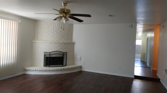 Building Photo - 15818 Chimney Rock Rd