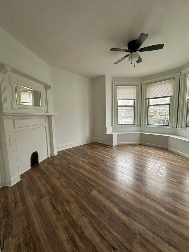 3 Bedroom Single Family Home - 3 Bedroom Single Family Home