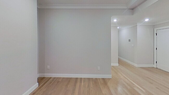 Foto del edificio - 47 Englewood Ave