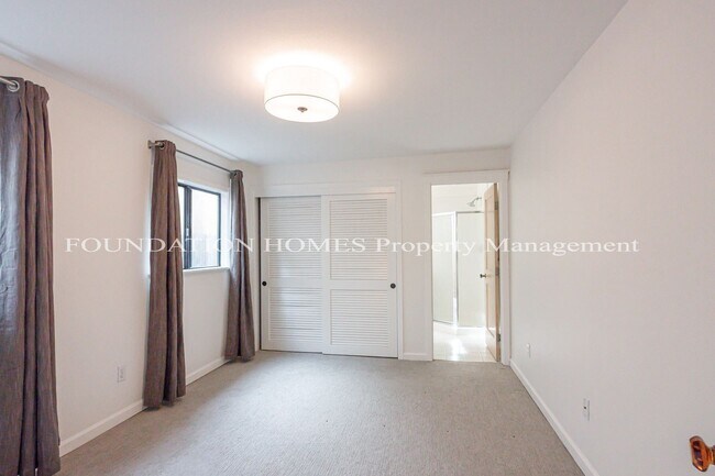 Foto del edificio - 2 br, 2 bath House - 71 Willow Ave