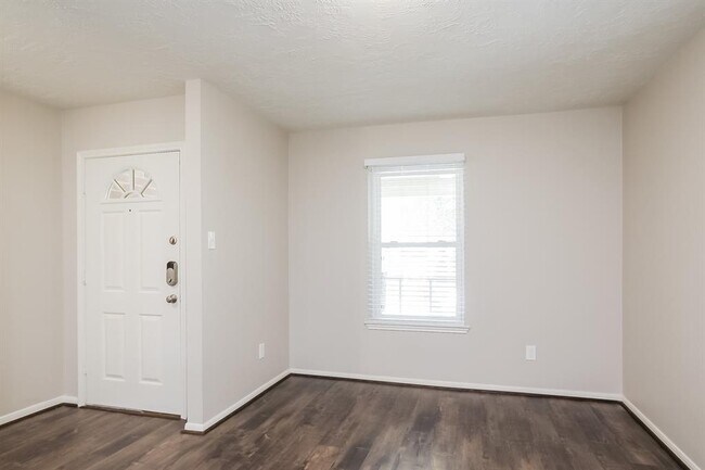 Foto del edificio - 271 Indian S Falls