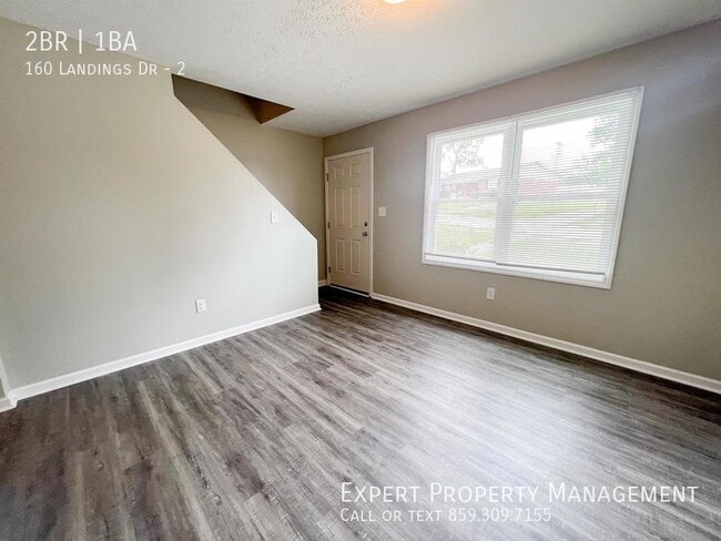 Building Photo - 160 Landings Dr