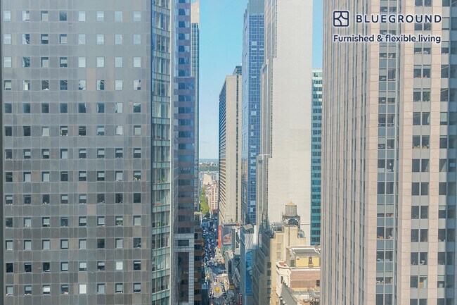 Building Photo - 70 W 45th St