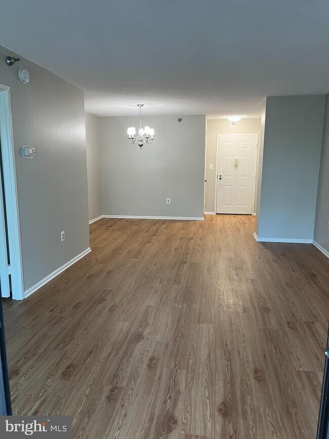 15100 Interlachen Dr Unit 620, Silver Spring, MD 20906 Room for Rent