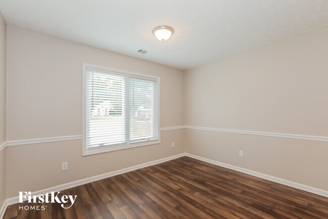 Building Photo - 3645 Range Way