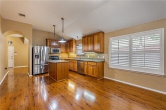 Building Photo - 114 Inman Dr