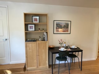 Mesa de comedor/estudio - 26036 Clover Rd