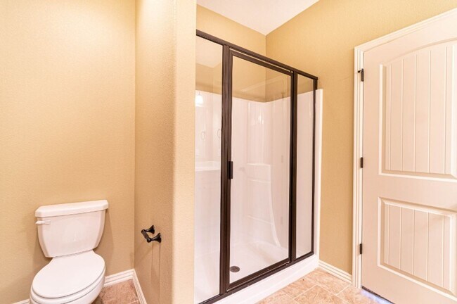 Building Photo - 4870 Castlewood Ln