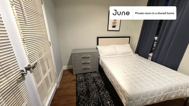 Foto del edificio - Room in Shared 4 bed/1 bath home